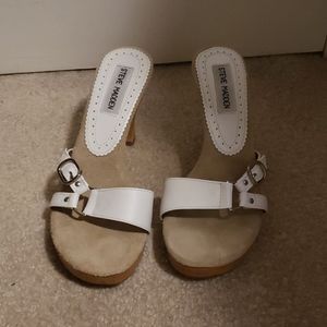 NEW STEVE MADDEN White Mules 6
